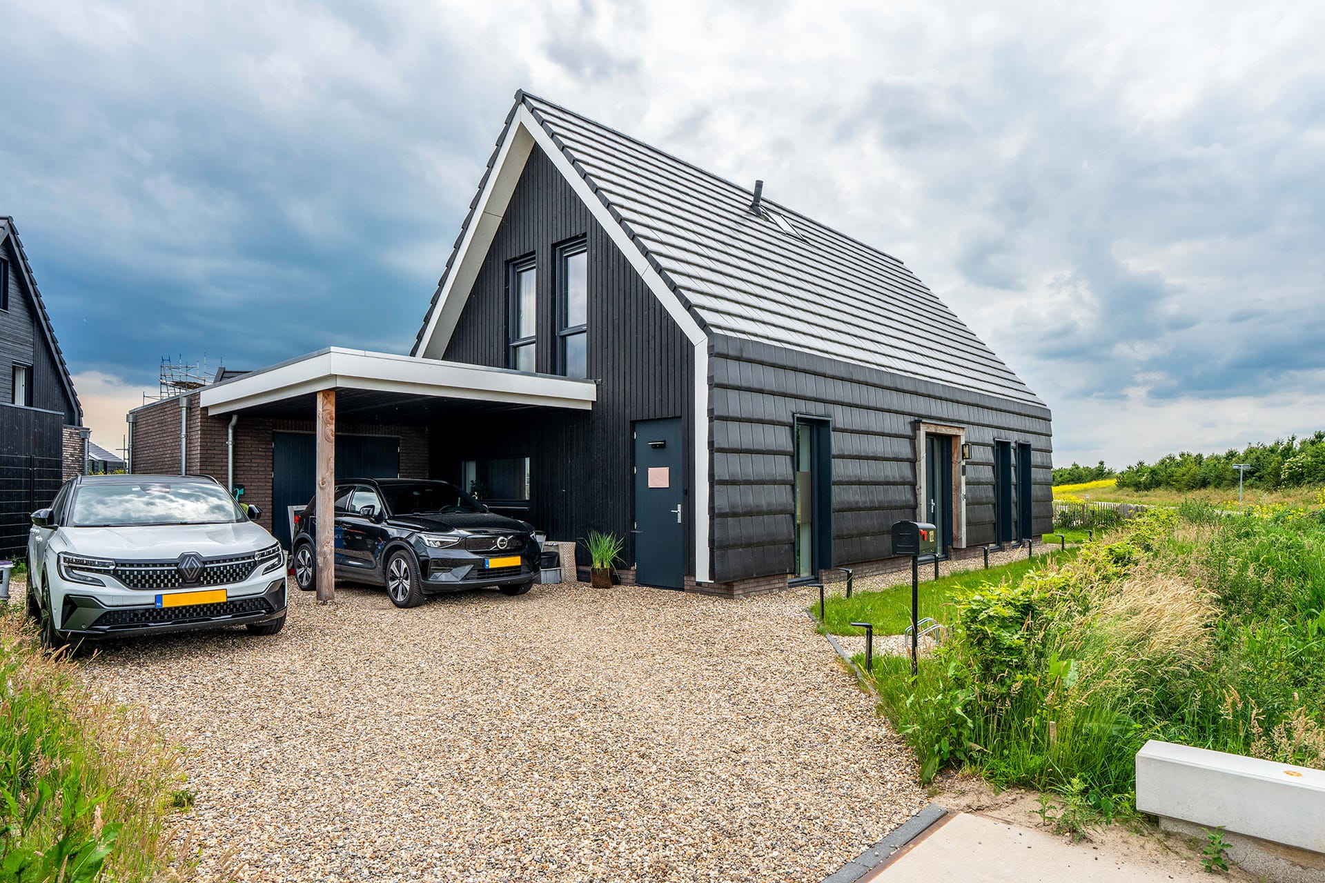 Vrijstaande moderne woning Zwolle met natuurlijke materialen